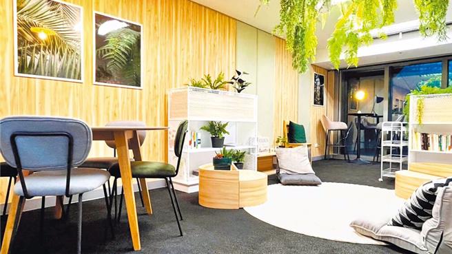 劳发署前北分署长谢宜容上任后对办公室大规模装修，得标的业者说，装修过程都按照合约，就是一般的案子处理。（民眾提供／张铠乙新北传真）