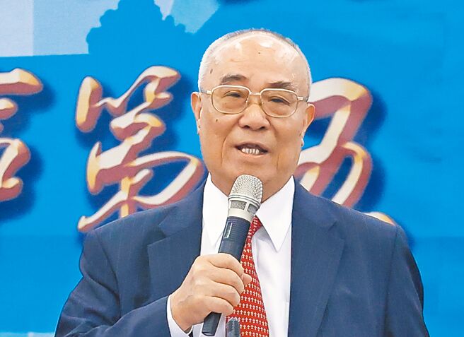 大陆国台办与台湾海基会，27日隔空激辩「九二共识」。海基会董事长吴豊山表示，两岸应掌握歷史契机，盼对岸尊重中华民国存在事实，恢復对话。（本报资料照片）