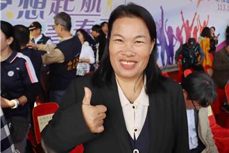 越配來台20年克服語言障礙 成嘉義首位新住民碩士