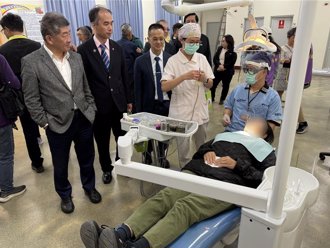 台南小黃公車再升級！串聯巡迴醫療 陳時中：不遺漏任何人