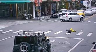 詭異！花蓮男子「滾著過馬路」嚇呆路人   離譜行徑警方追身分