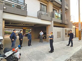 高雄雙屍命案 男倒臥樓梯間 女友陳屍臥室