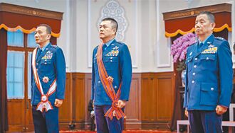 將領頻繁晉任 國軍管理隱憂