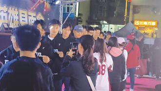 棒球》棒球獨居世界第2 英雄赴桃會球迷