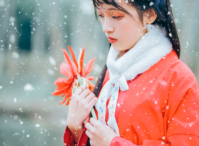 古代「童养媳」年纪轻轻就被迫离开父母，过着看别人眼色的悲惨生活。（示意图：Shutterstock／达志）