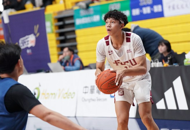 李盛新面对前东家世新拿下15分。(大专体总提供)