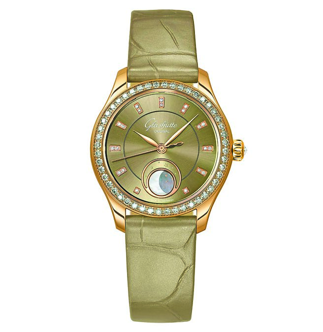 格拉蘇蒂原創Serenade Luna小夜曲月相女表，紅金橄欖綠面款，73萬4000元。（Glashutte Original提供）