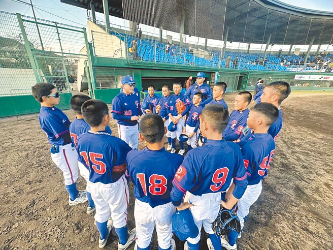 在日本征戰U12亞洲少棒錦標賽的中華隊小將，28日在突破僵局制以1比0氣走日本隊，今將與韓國隊爭冠。（中華棒協提供）