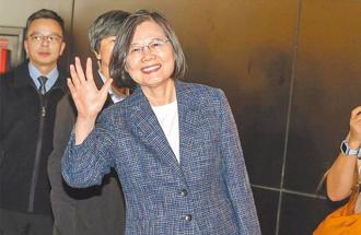 蔡英文籲美先幫烏克蘭「我們還有時間」 沈富雄嚇到噴1句