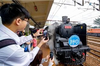宜兰线铁道通车百年 「蒸机女王」重现风华