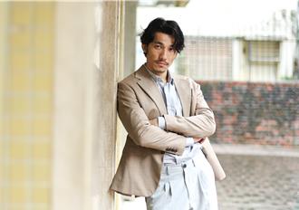 专访／张钧宁突现身私下暖举曝！「越南影帝」连炳发被女神美貌吓到