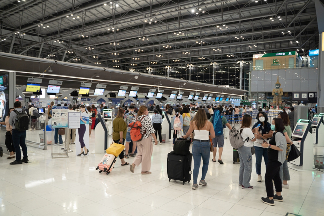 12月起旅客入境泰國須先申請電子旅行授權（ETA）。（圖：shutterstock／達志）