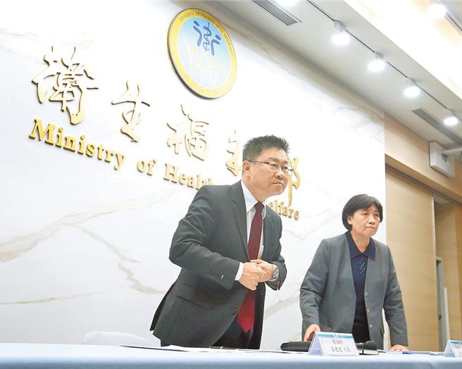 卫福部次长吕建德29日说明霸凌案最新进度。（范扬光摄）