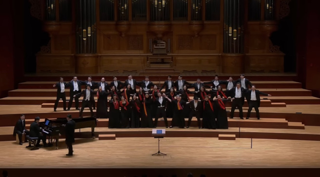 台北爱乐室内合唱团在音乐会上表演《台湾尚勇》，获得满堂彩。（图／翻摄自「台北爱乐 Taipei Philharmonic」YouTuber）