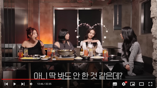 周子瑜面对整型问题，展现可爱又高EQ的气度。（图／《혤's club》YouTube）