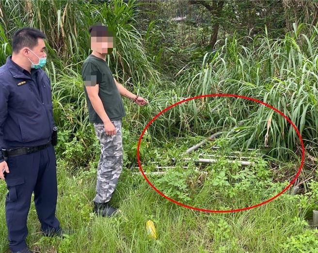 警询时黄男坦承犯行，称他是受一名男子邀请才会行窃犯案，刚在逃逸途中已将窃得赃物弃置在路边草丛中。（翻摄画面）