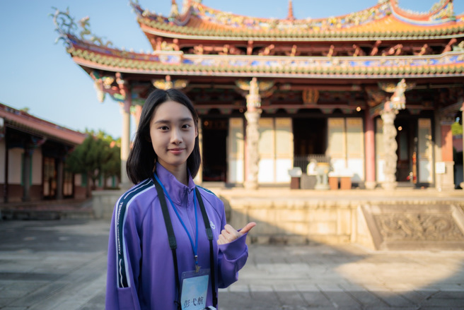 马英九基金会邀请陆生团访台交流，团员28日下午走访台北孔庙，清华大学学生彭弋航（见图）出面受访。（郭吉铨摄）