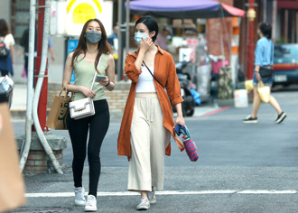 進入12月高溫破30度 鄭明典用1圖解釋：冷空氣不多