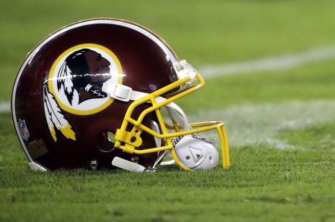 红皮队昔日的队徽。（美联社资料照）