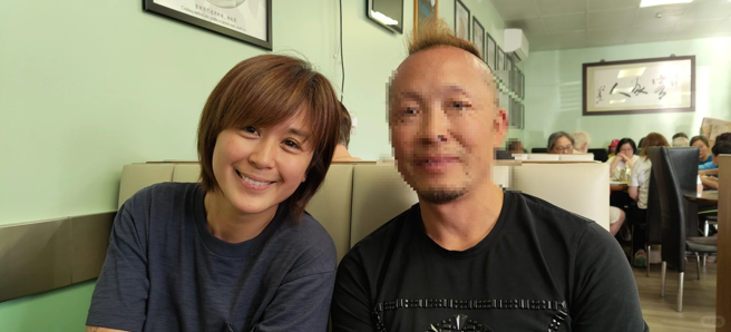 一名网友日前在小红书分享，自己到纽西兰当地某餐厅巧遇唐寧。（图／翻摄自小红书）