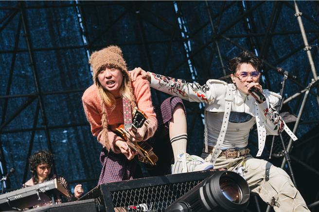 火球祭1日邁入活動第2天。（夥球擊提供）