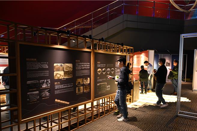 在通車營運滿百週年的日子，宜蘭縣政府加碼在蘭陽博物館籌辦「2024宜蘭線鐵道全線通車百年紀念特展」及論壇等系列活動。（宜蘭縣政府提供／吳佩蓉宜蘭傳真）