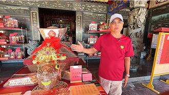 金钱龟摆庙外 信徒怕硬币「被拔光」 庙方回应了