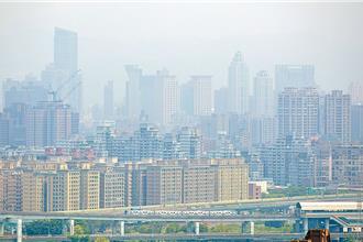 空氣品質橘色警戒 偏東風擴散差影響西半部
