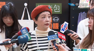 曾嘆「柯文哲死定了」朱蕙蓉明帶１物赴中評會：大羞辱