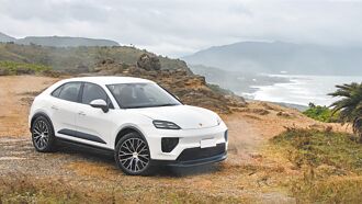 PORSCHE Macan 4 高效動感