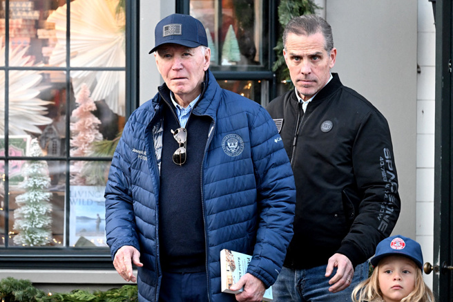 感恩節剛過，美國總統拜登1日晚間宣布，就次子韓特（Hunter Biden）非法擁槍案及稅務案被定罪進行特赦。（路透社）