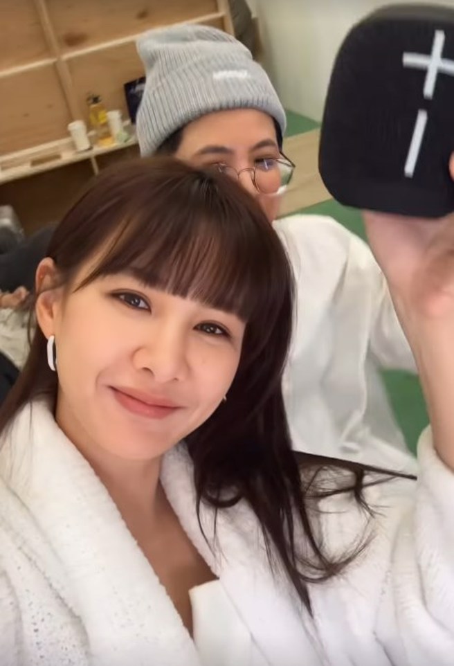 安心亚跟随音乐节奏扭动身躯。（图／xinya_an  IG）