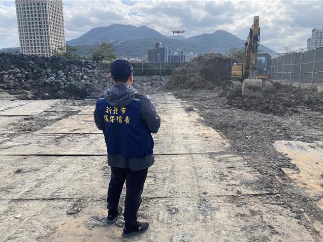 為擴大環境稽查量能，新北市環保局宣布2025年擴大招考儲備環保稽查員。（環保局提供）