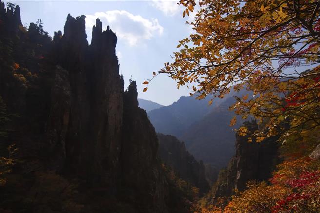 图为北韩金刚山景色。（美联社）