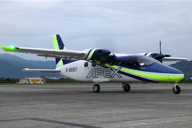 金门后送专机1日灯号异常无法起飞。（示意图，金门县政府提供）