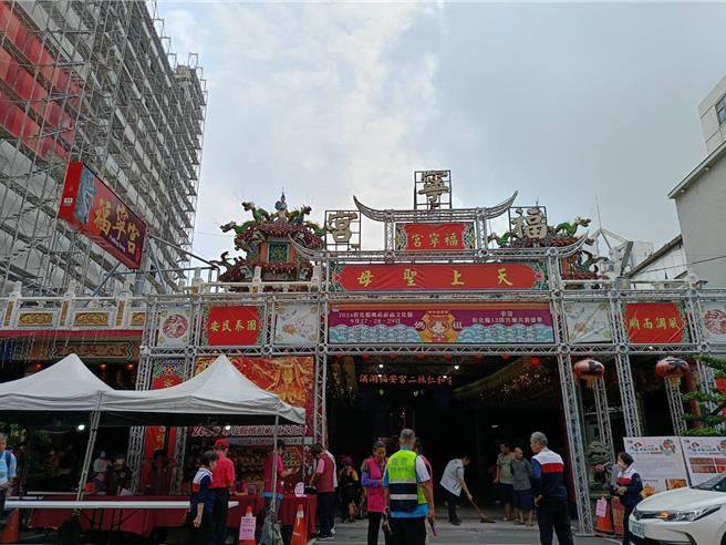 员林市福寧宫将在明年元旦当天开放点灯登记。（叶静美摄）