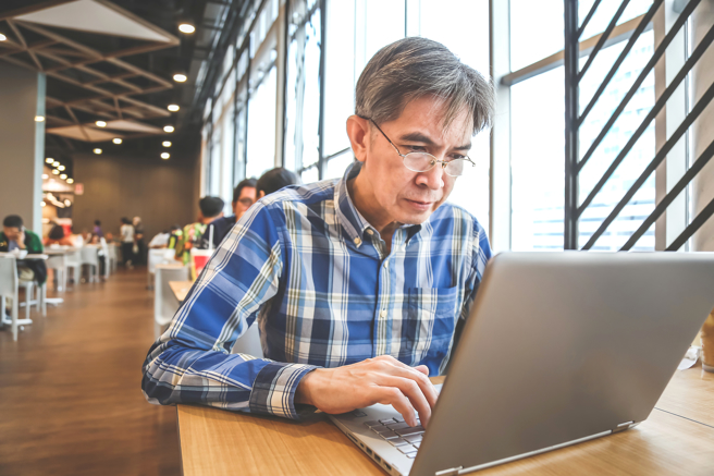 南韩60岁以上的劳工已成为就业市场主力。（示意图：shutterstock/达志）