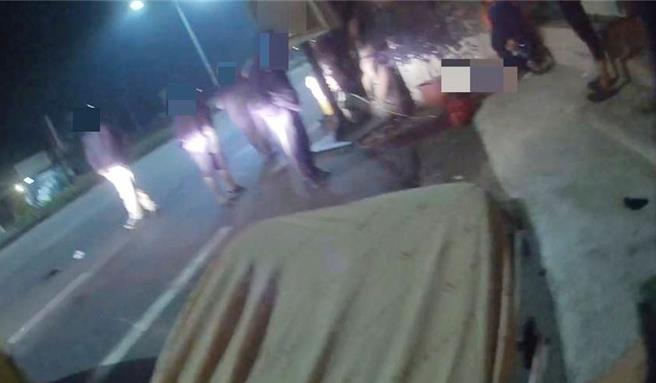 18岁女大生返家途中遭大货车撞击，伤重不治。(嘉义县消防局提供／吕妍庭嘉义传真)