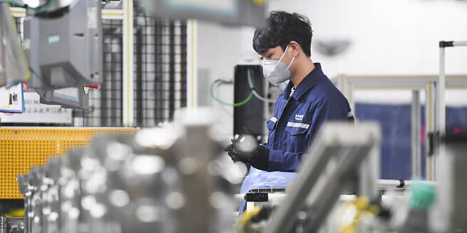 三福化、长兴、南宝、德渊、汎玮等化工族群扩大东南亚部署。图／新华社