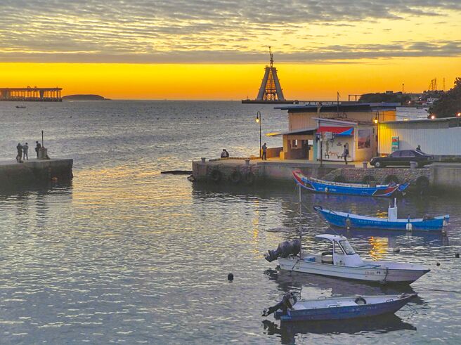 淡水夕照有台湾八景之称。（张铠乙摄）