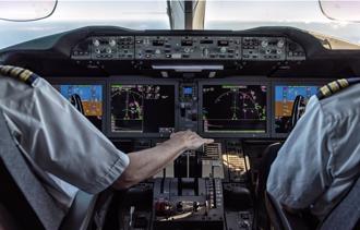 西安幸福航空被曝長期欠薪 機長送外賣開滴滴補貼家用