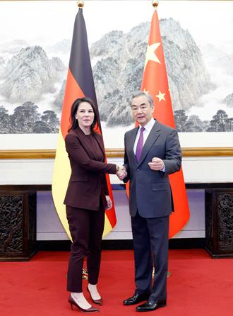 德外長訪陸晤王毅：陸對烏克蘭戰爭的支持影響兩國關係