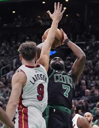 NBA》塞爾提克三分雨彈澆滅熱火 17勝緊追在騎士之後