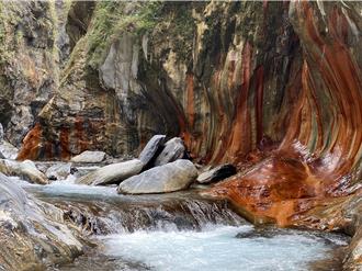 屏東乾季限定秘境哈尤溪暫停開放 網路預約系統關閉