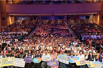 做個「壯世代」的新鮮人！松年大學長者秀成果