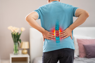 12年後才發現！腰椎鋼釘鬆脫 感染蔓延臀部變膿瘍