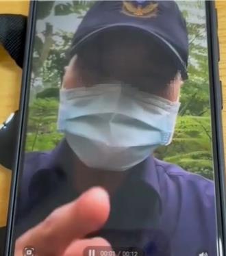 講不聽！教保員託法警拍片「不乖就帶到警局」 學童嚇壞轉校