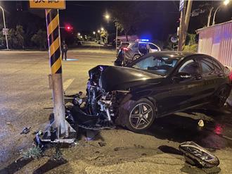 花蓮男酒駕自撞電桿失控 警遭持刀砍傷縫3針