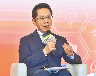櫃買中心董事長 簡立忠：擴大永續債 拉升政府發行