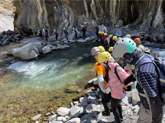 季节限定秘境哈尤溪，今年因颱风及山区雨势响，游程预约网站暂停开放。（屏东县政府提供／罗琦文屏东报导）